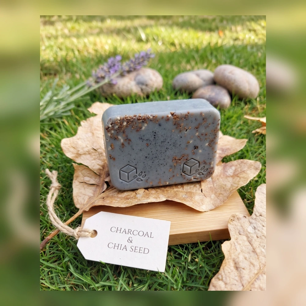Charcoal & Chia Seeds Bathing Bar