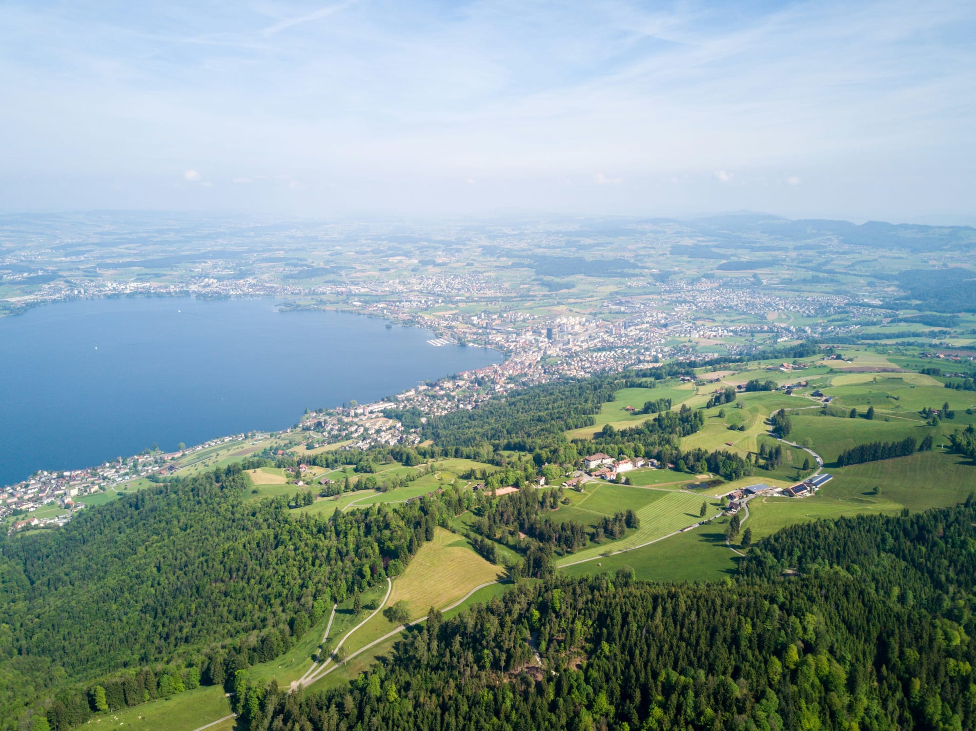 Zug vs Zurich: Is Zug the Right Place to Live?