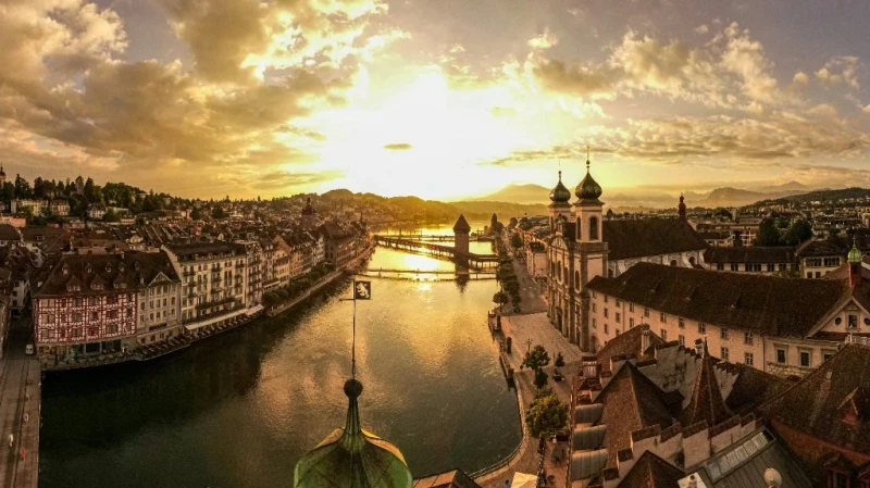 Luzern Left View