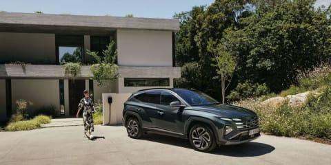 Hyundai_Tucson_PHEV_2024_Exterior_01a_KV_Talent_16x9 (1)