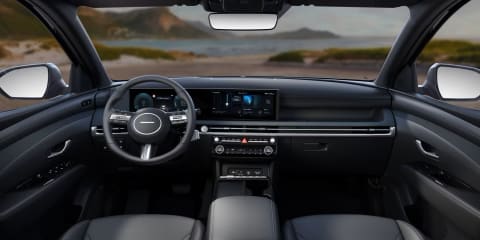 Hyundai_TUCSON_Interior_2024_Front_View_Dashboard_PHEV_T2P_Beauty_edit_4x3