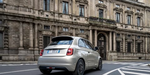 500e-giorgio-armani-outside4