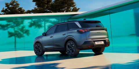 PEUGEOT_5008_HYBRID_SWITCH_ELECTRIC_D