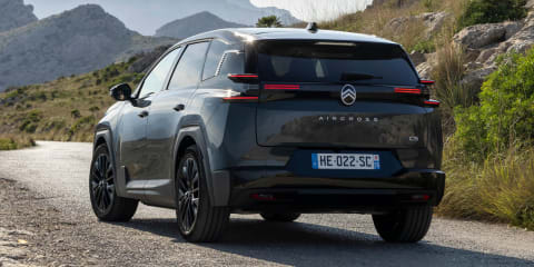 c5 aircross hybrid 11