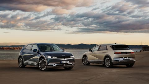 Two Hyundai Ioniq 5 side by side