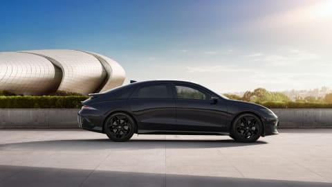 Hyundai_IONIQ_6_BlackEdition_XB9-BiophilicBluePearl_52910KL310_SHOT03