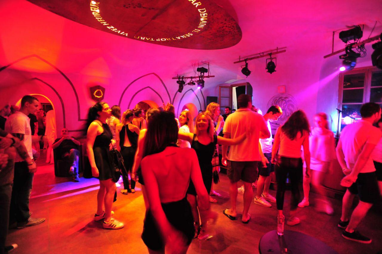 LA DATCHA CLUB