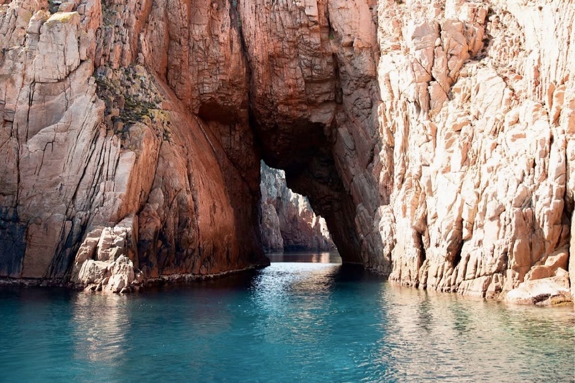 Grottes marines des Calanques de Piana