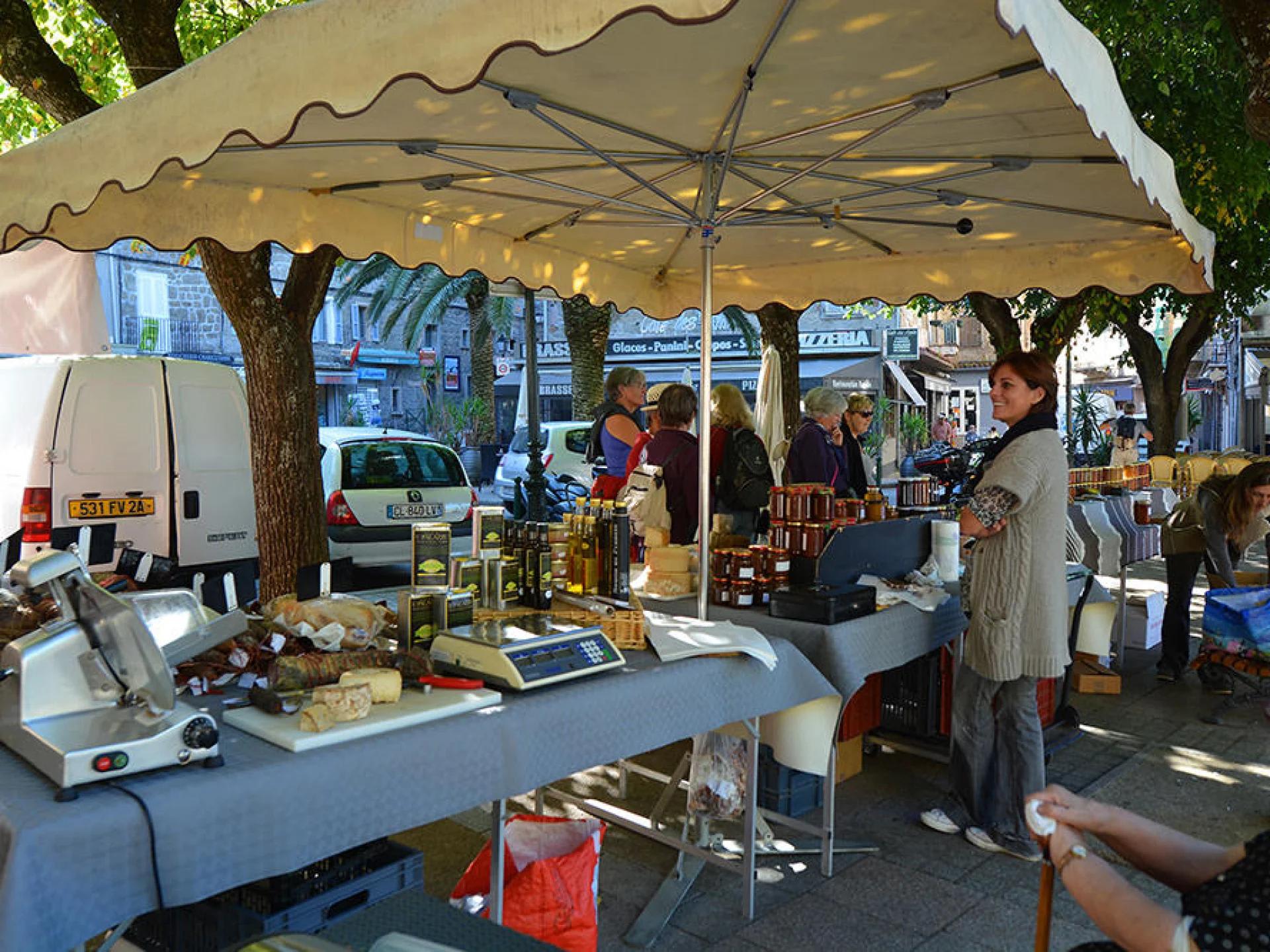 Marché de Sari-Solenzara