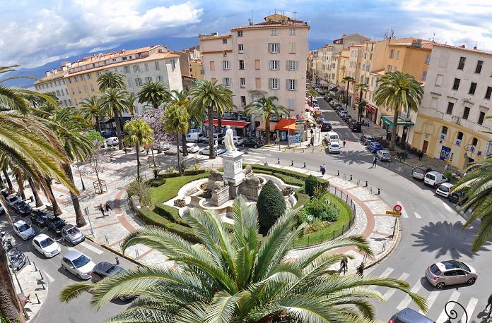 Place Foch "Place des Palmiers"