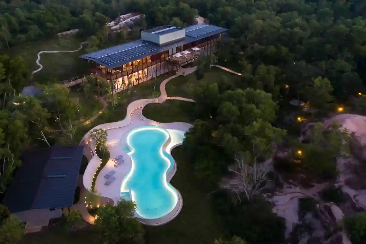 Tri Vananda — estate natural landscape and community areas