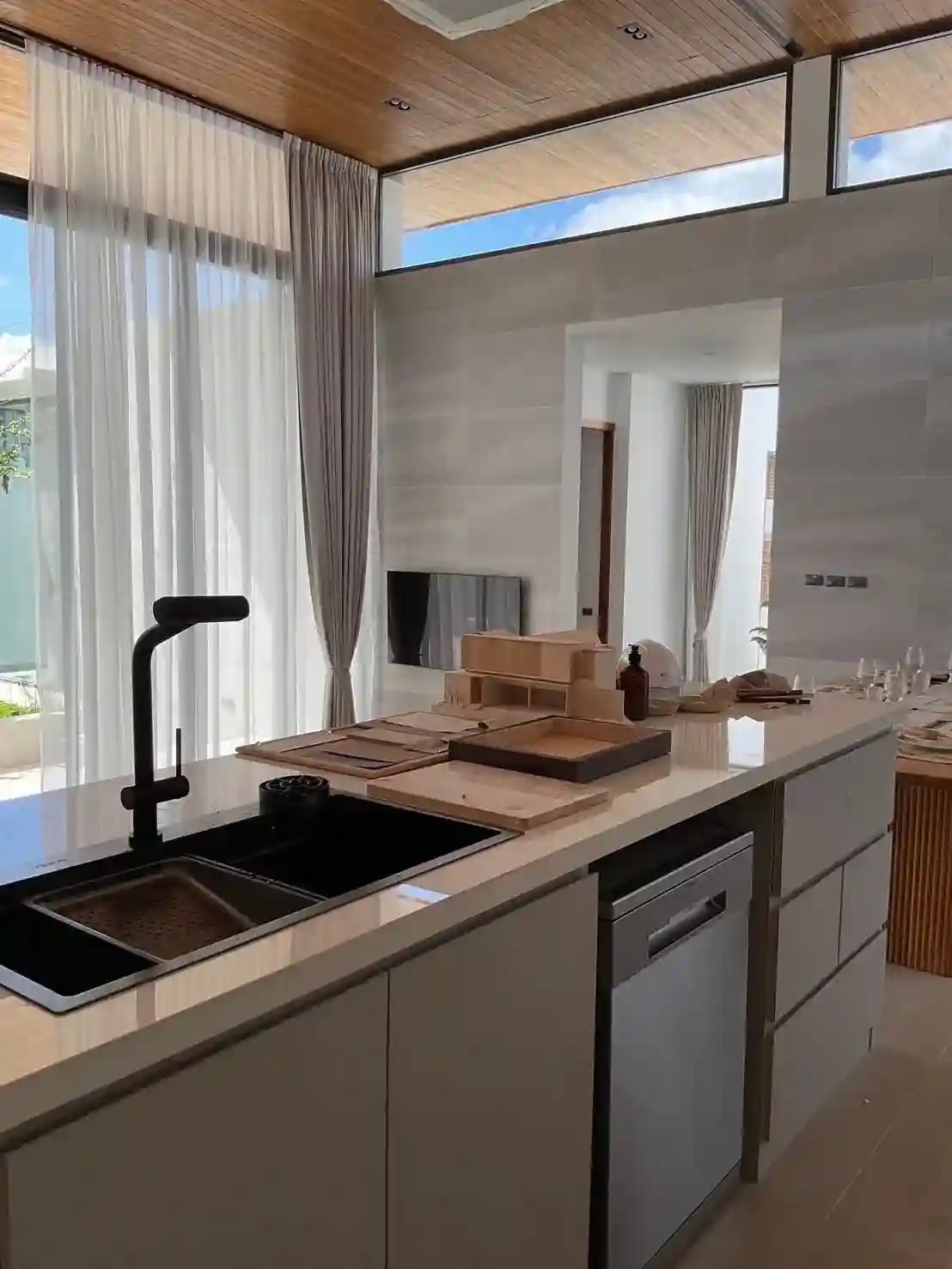 Wintery by Season Luxury Villas master bedroom