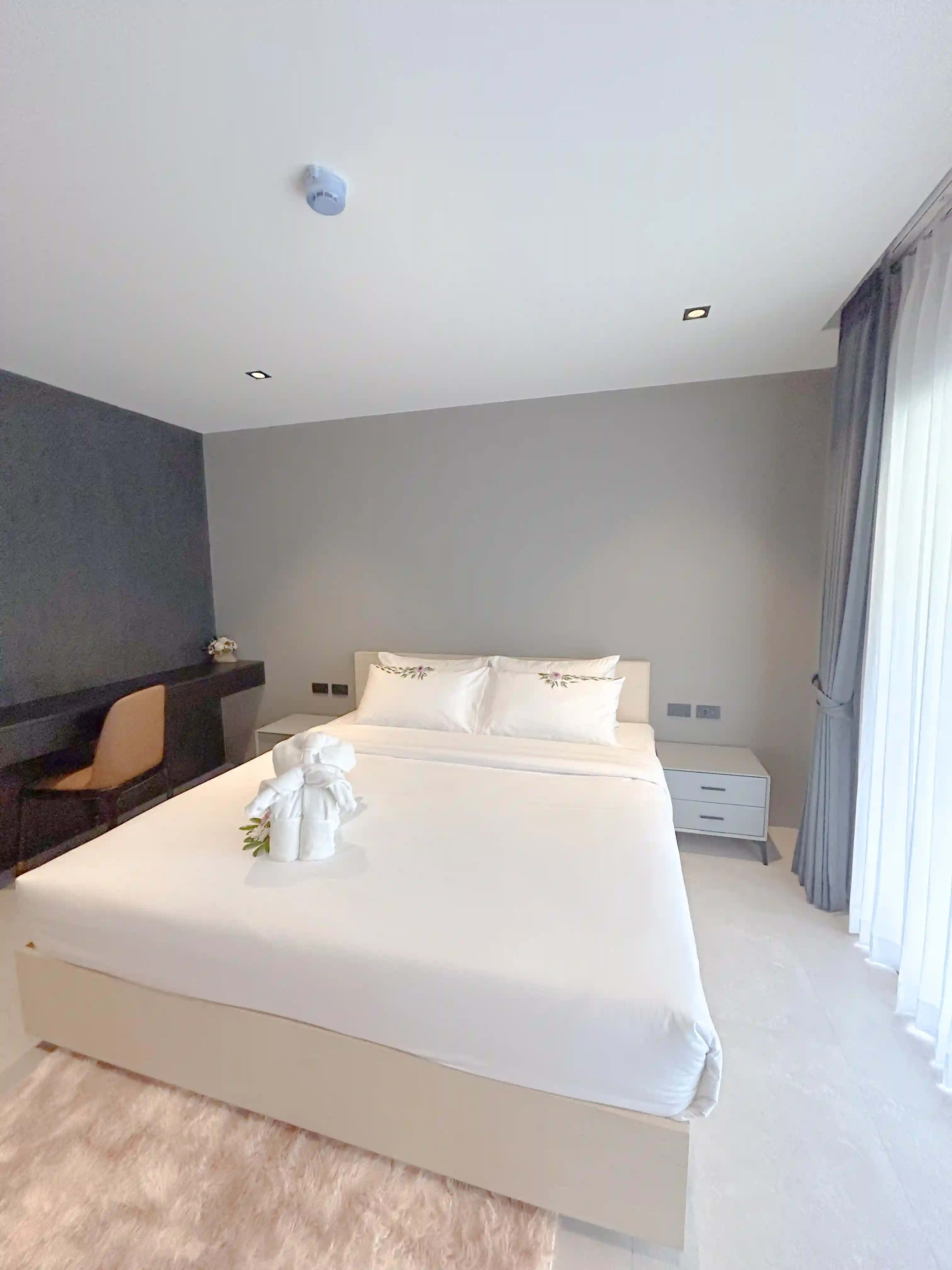 Utopia Mini interior — compact studio layout