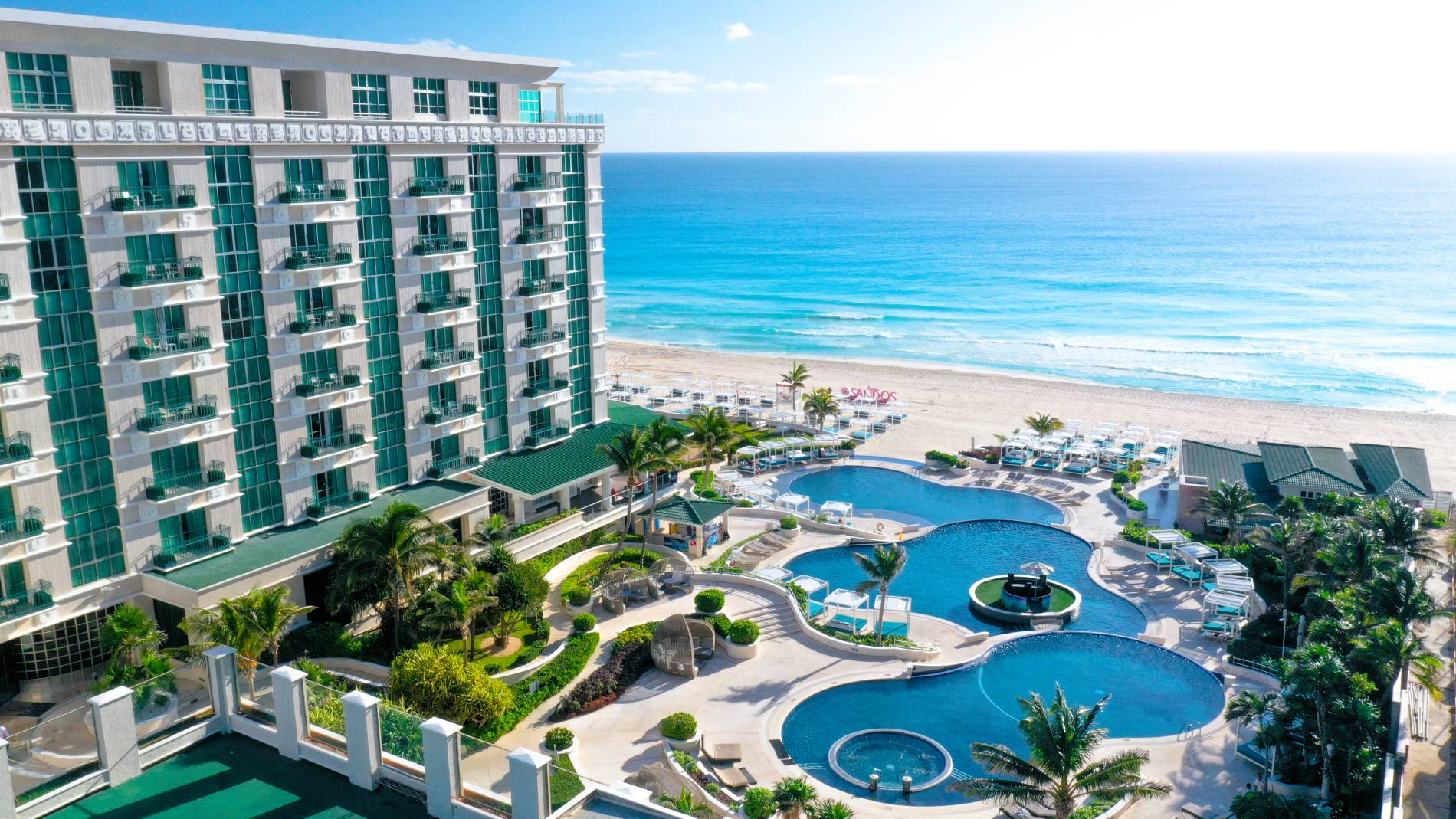 Sandos Cancun resort on Hotel Zone beach
