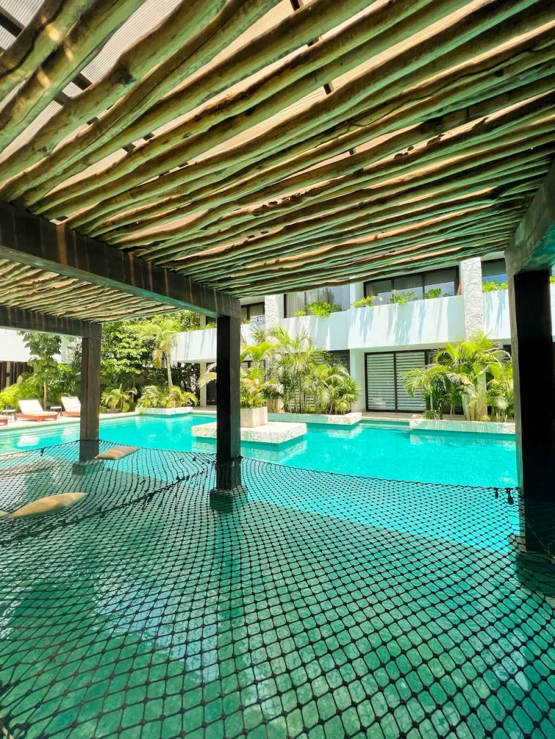 Aldea Thai pool and rooftop amenity deck