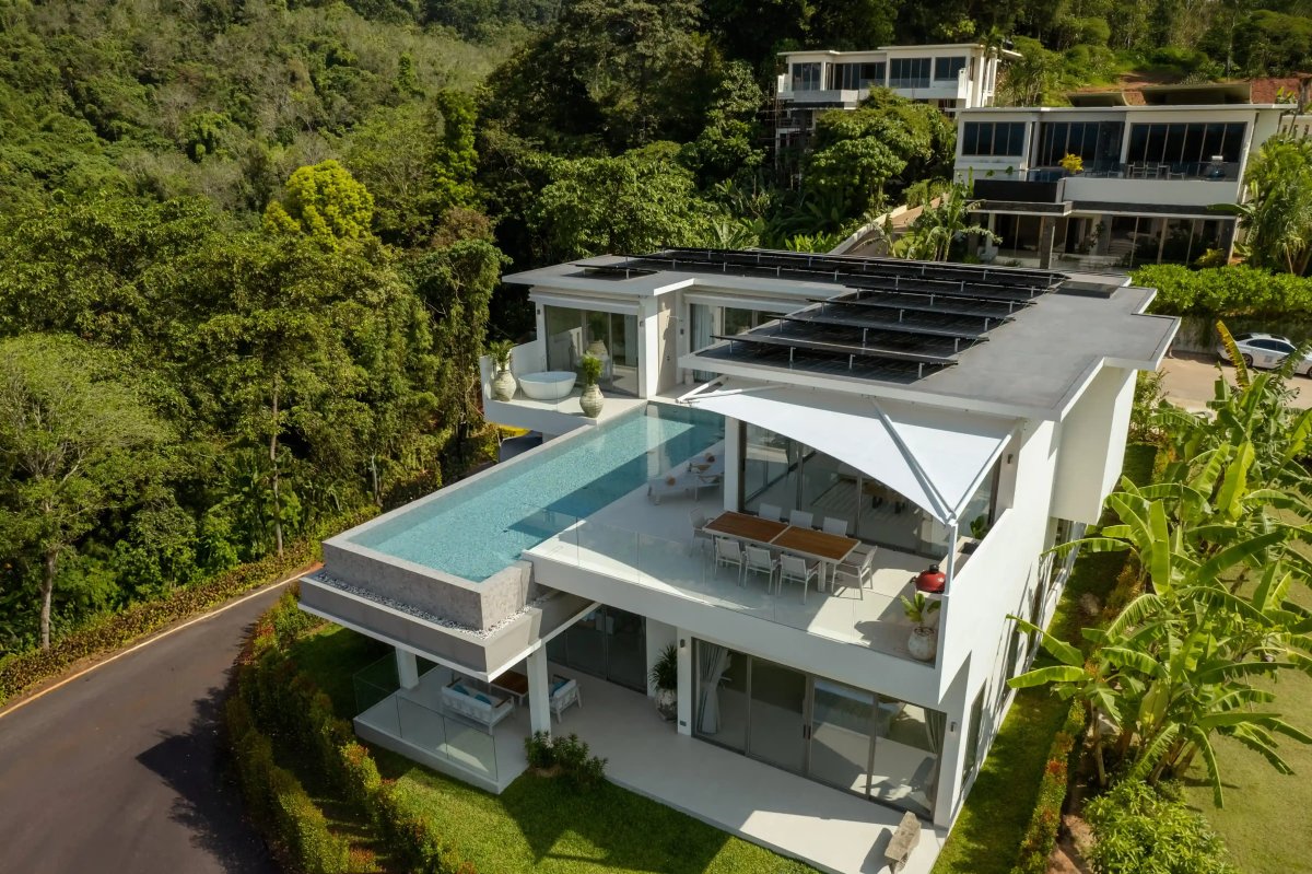 Vista Del Mar exterior with sea view