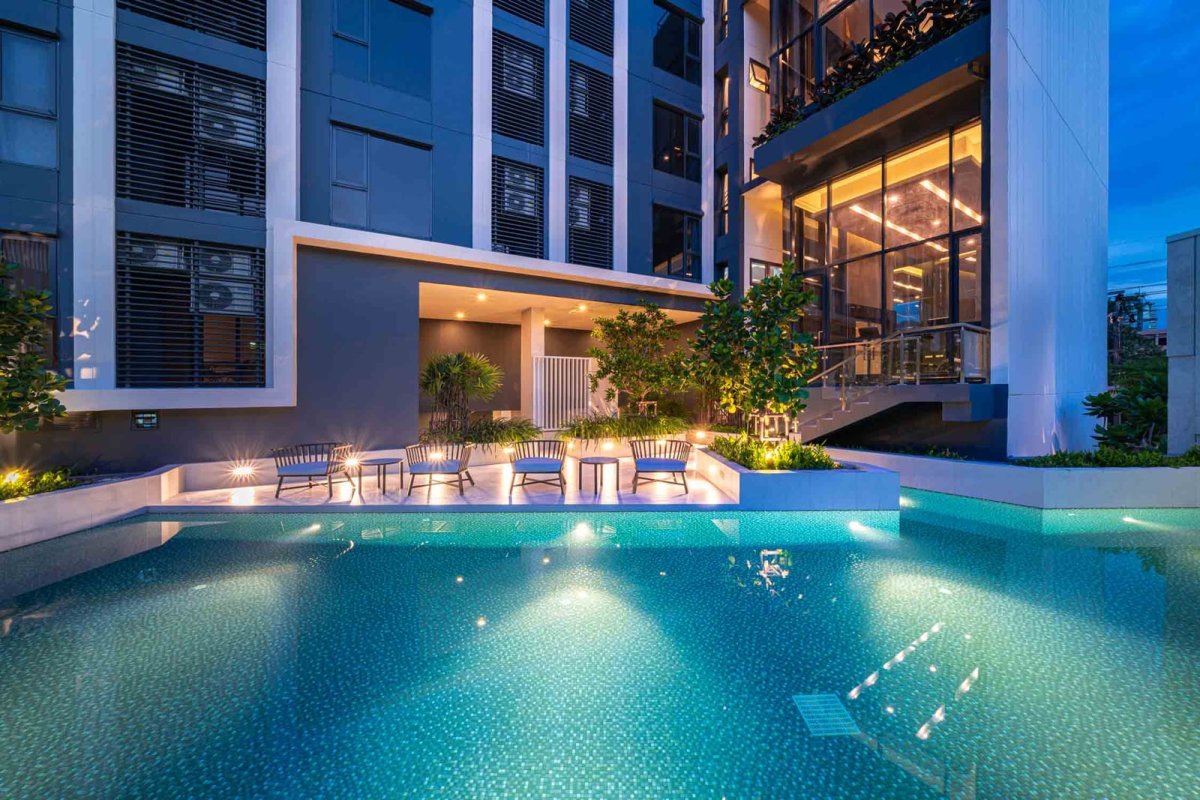 CIELA Charoen Nakhon Bangkok: Prices, Units and Title