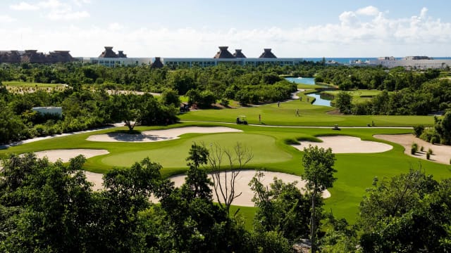 Luxury Mexico Real Estate Investment: $500K+ Guide