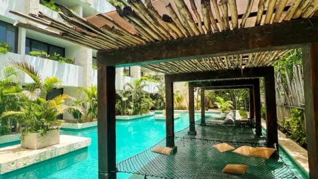 Junglar @ Kaybé Review: Grupo Emerita Townhouses $440K–$635K