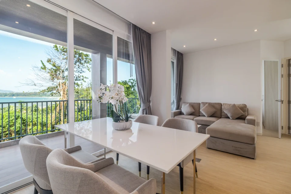 Beachfront Bliss, modern interior with coastal design language