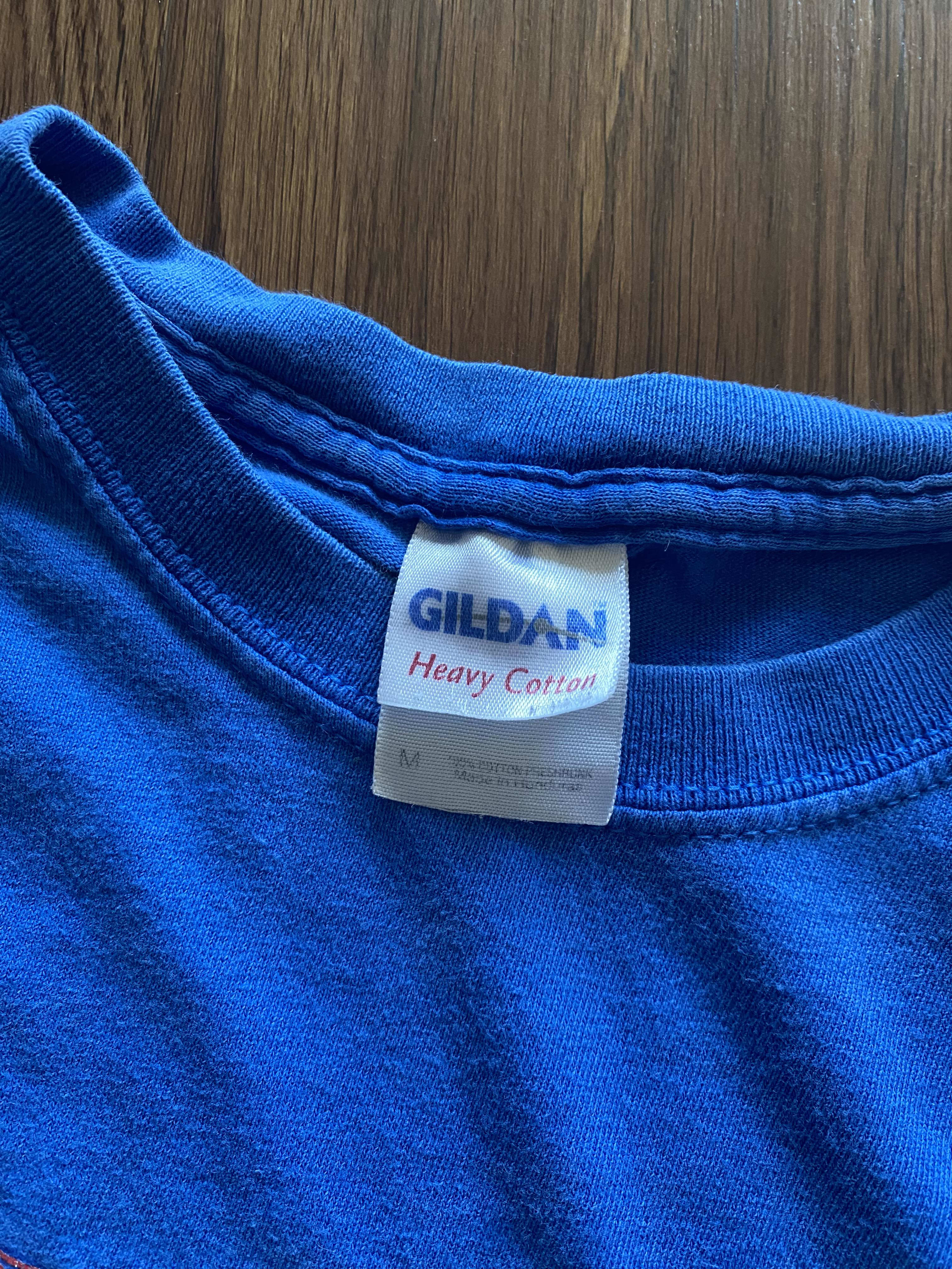 Gildan Heavy Cotton tag