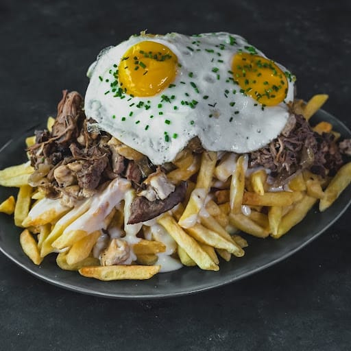 Chorrillana Everest (Para 4 Personas)