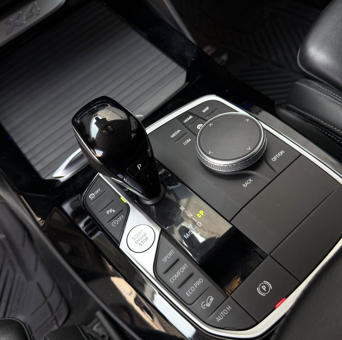 BMW X4 xDrive30i 2022 - foto 15