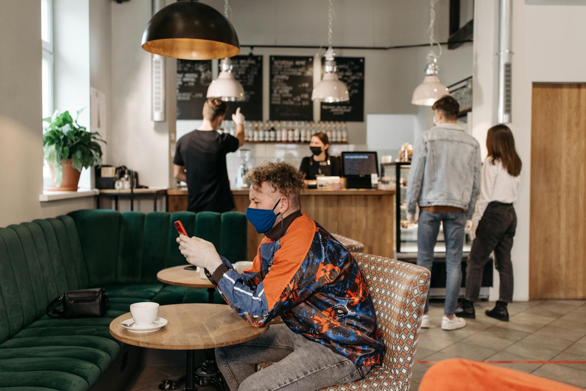 Một mình đi, nhưng không cảm thấy một mình