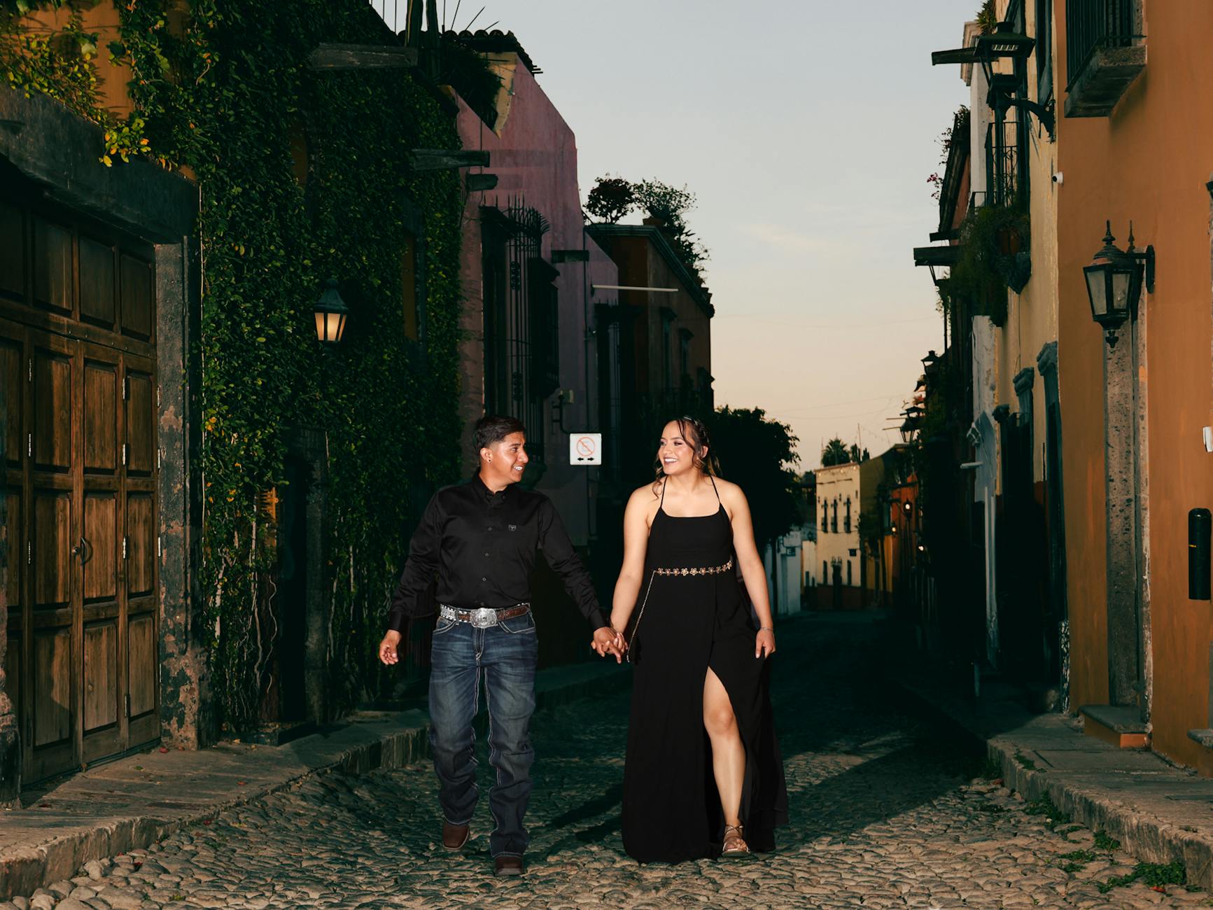 Chiều thứ bảy đi lang thang phố cũ với người yêu