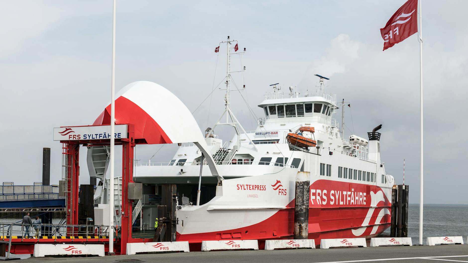 FRS Sylt ferry 'SyltExpress' docked in List, Germany, ready for embarkation.
