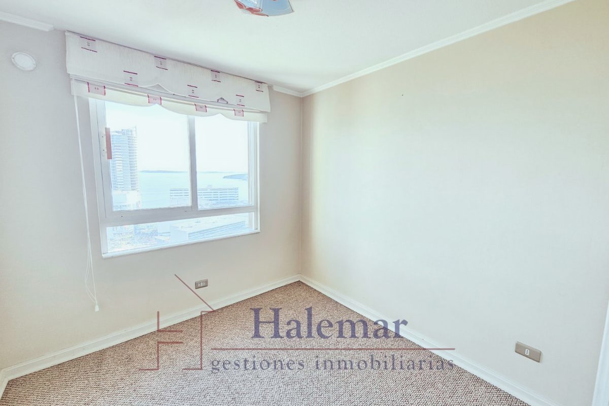 Lawrence 372, Puerto Montt