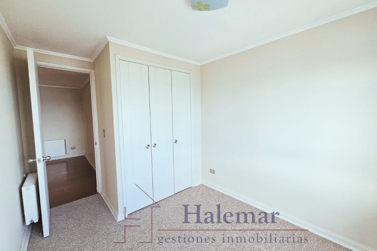 Lawrence 372, Puerto Montt