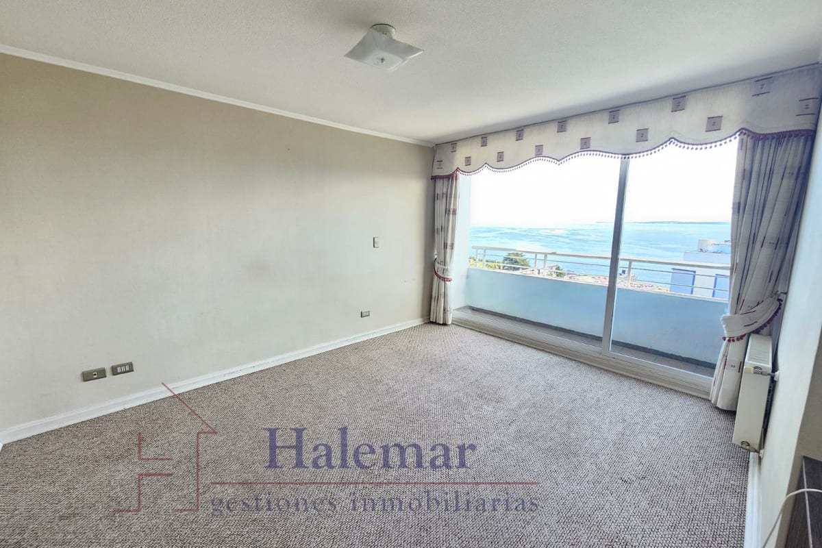 Lawrence 372, Puerto Montt