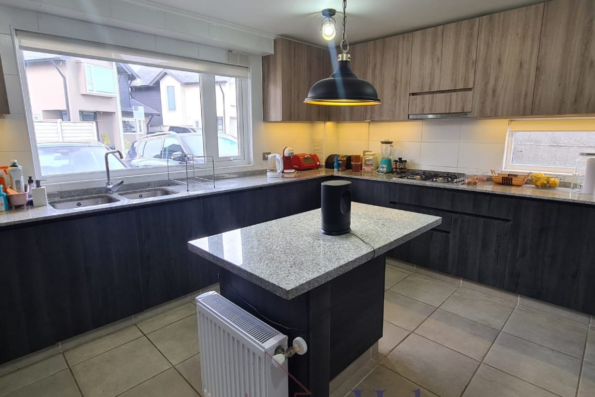 Av. Austral 1340, Mirador de la Bahía