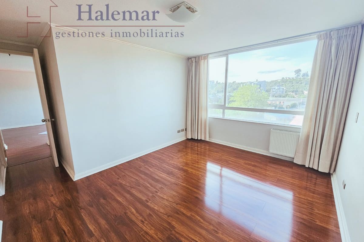 Lawrence 372, Puerto Montt