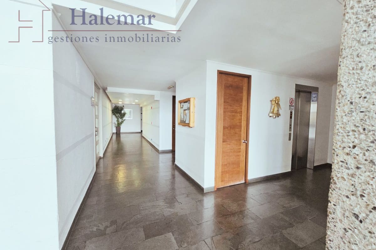 Lawrence 372, Puerto Montt