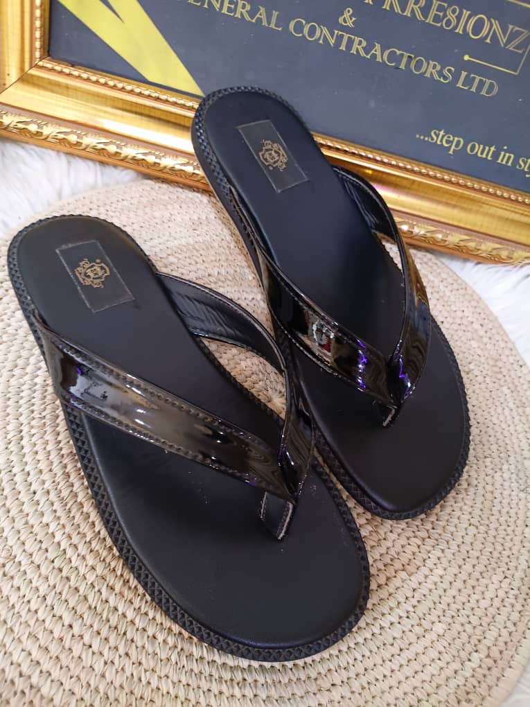 Classic Black Leather Slippers – Default 1