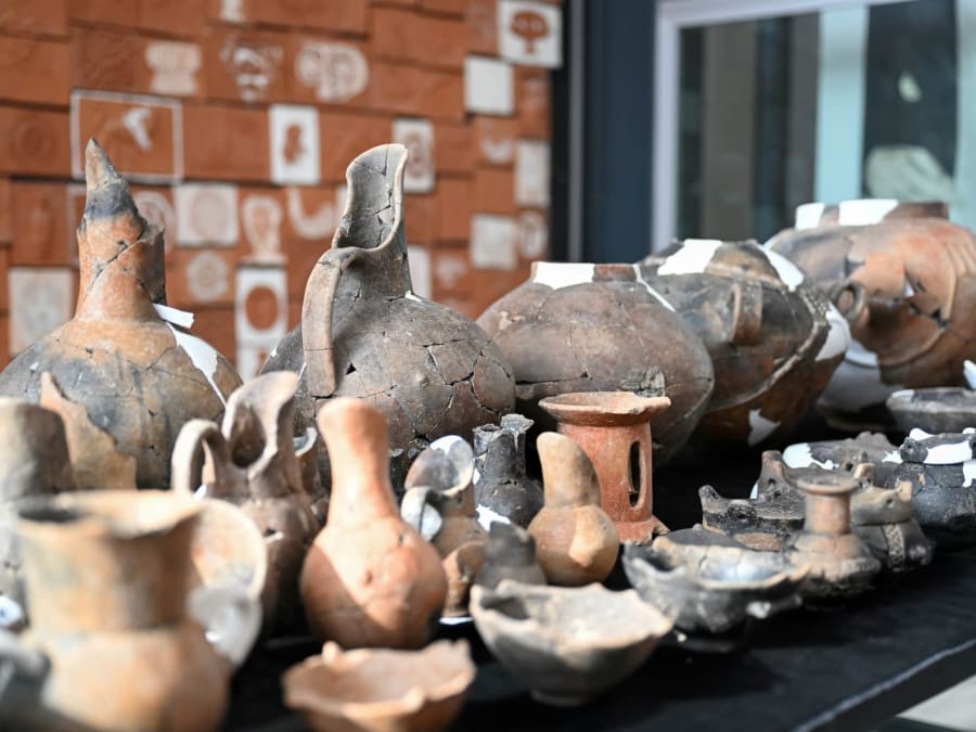 İzmir’in 8 bin 500 yıllık tarihini aydınlatan yeni buluntular çıkarıldı