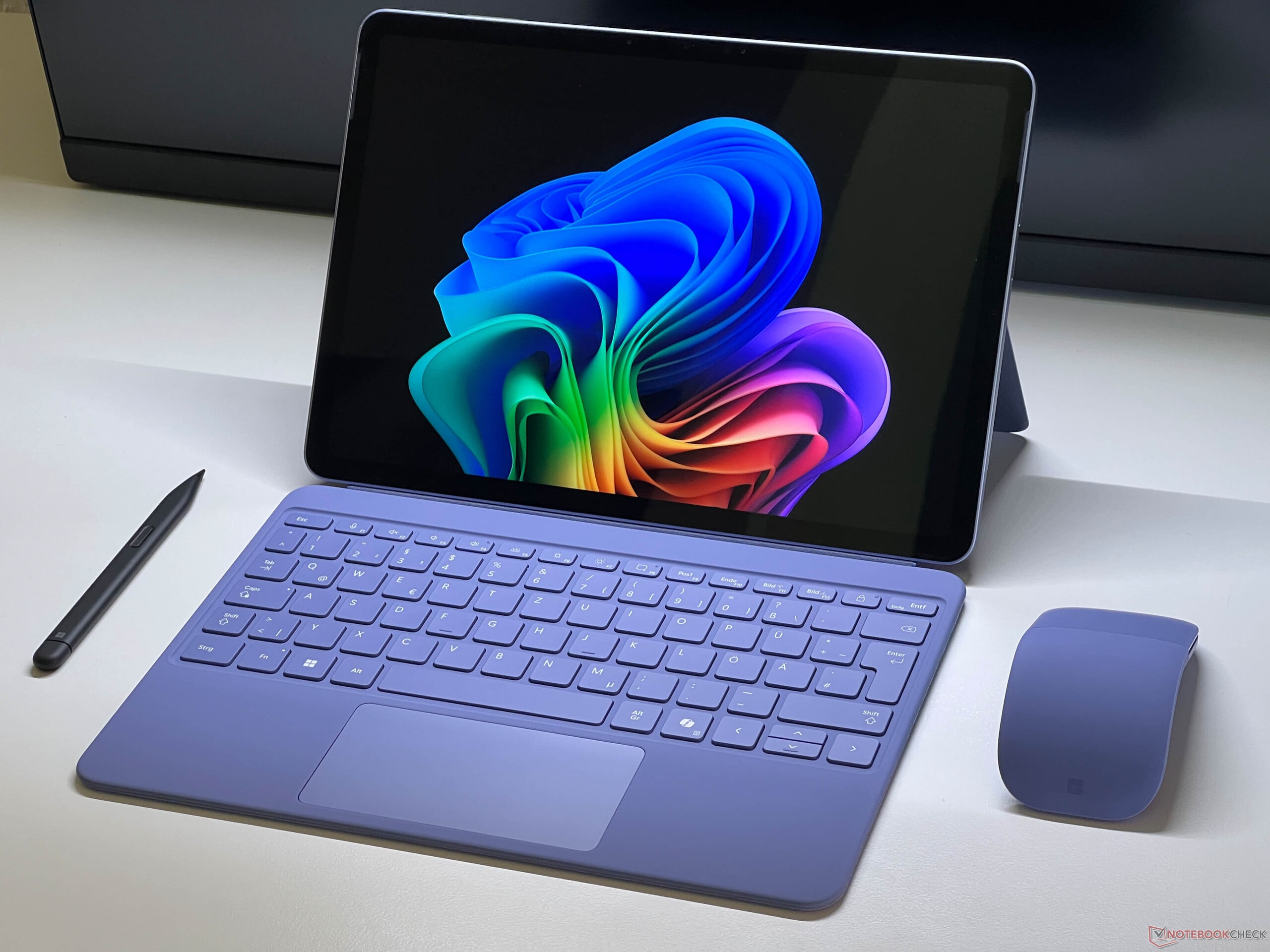 Microsoft Surface Pro 12 512GB / 16GB