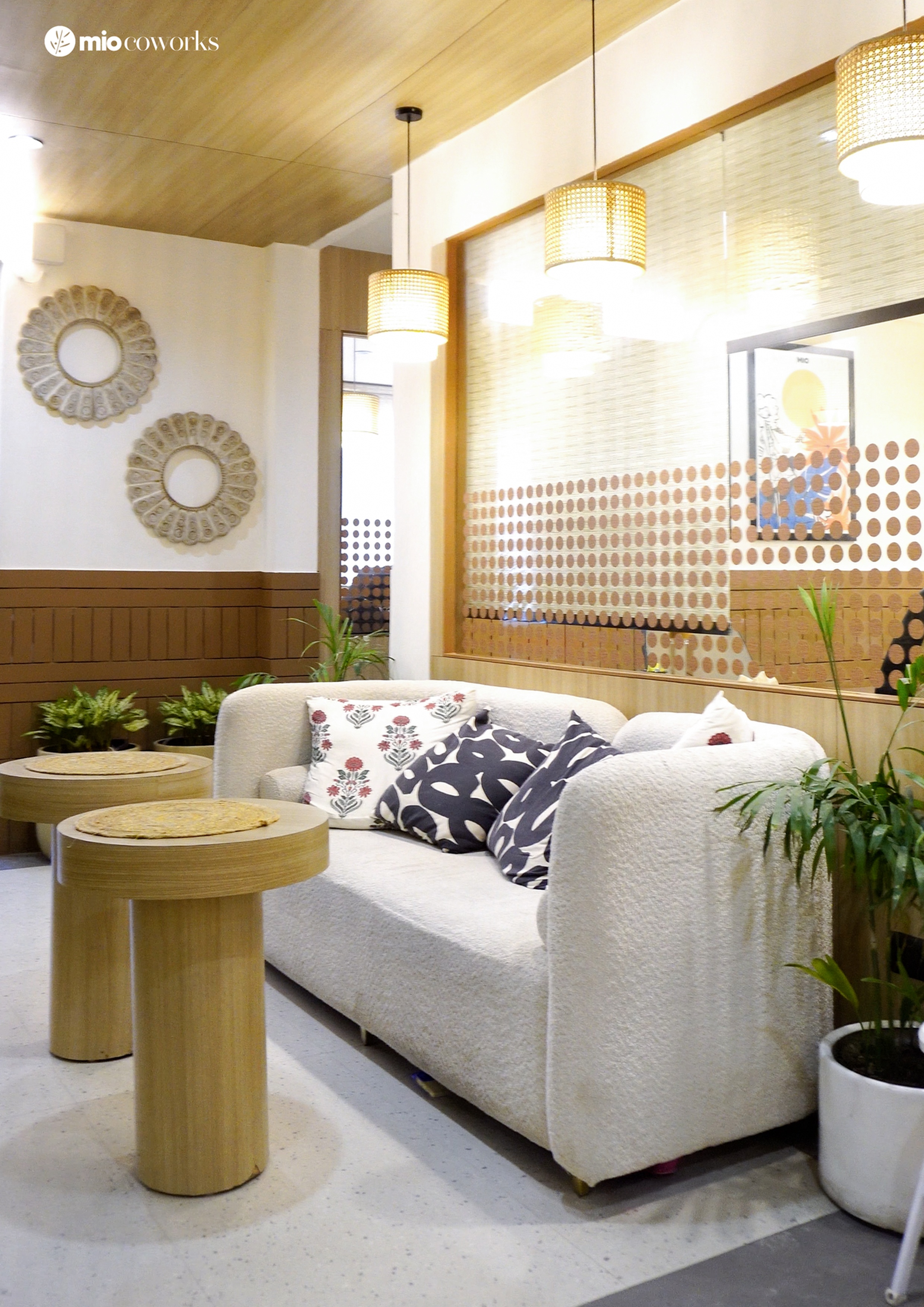 Mio Coworks 12