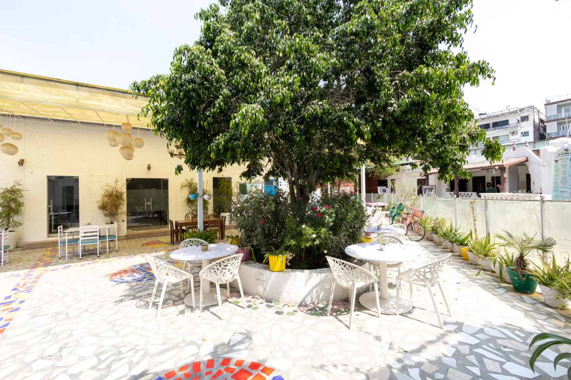 La Vie En Rose Coworking and Cafe 6
