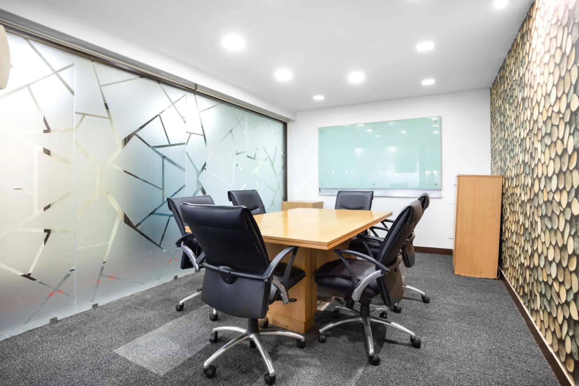 Regus 3