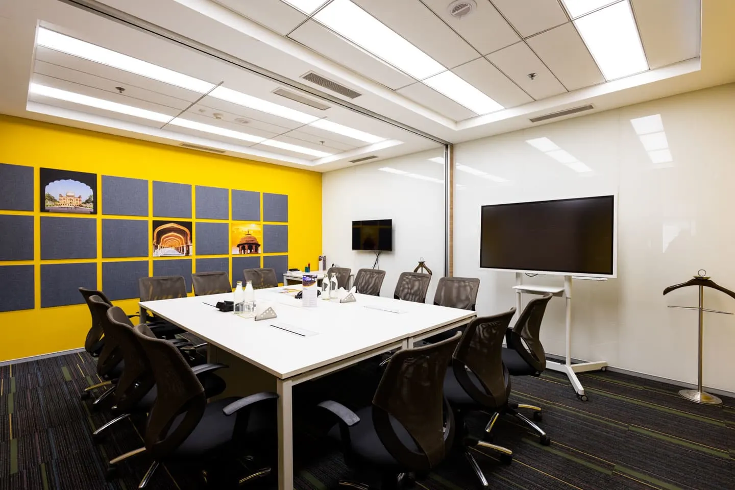 Vatika Business Centre - Thapar House 7