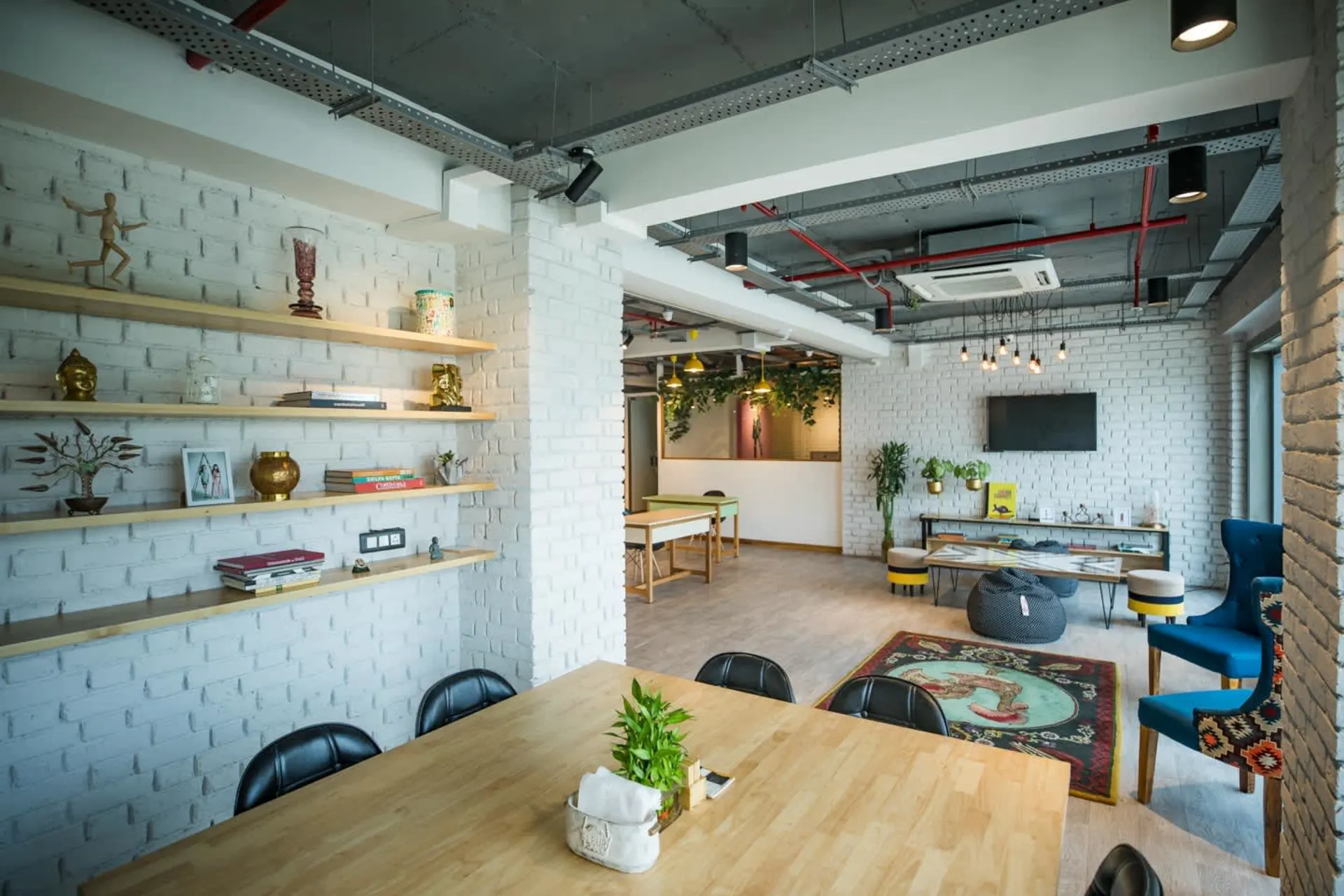 The Social Stays Studio 6