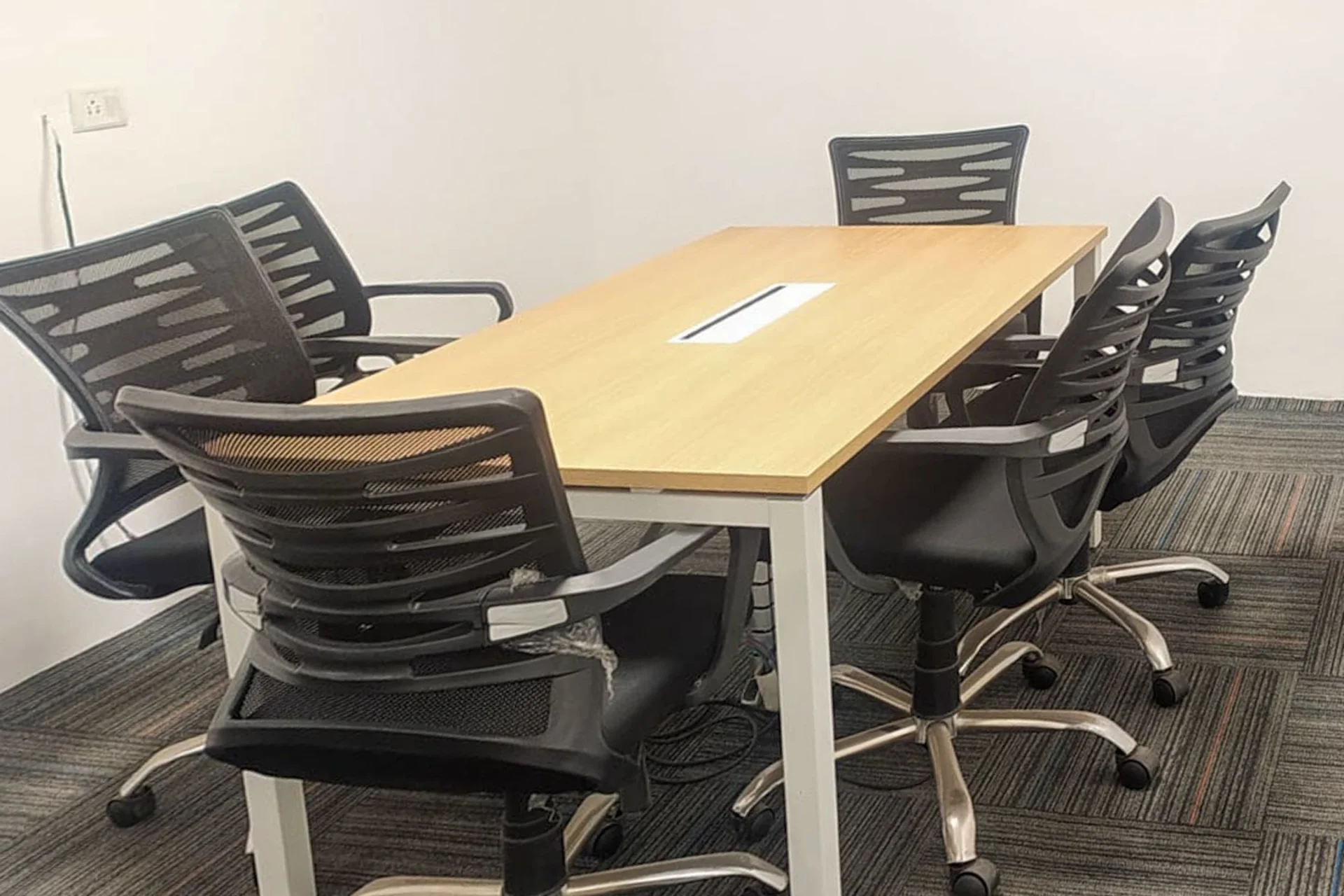 Workroom Co-Working Space 2