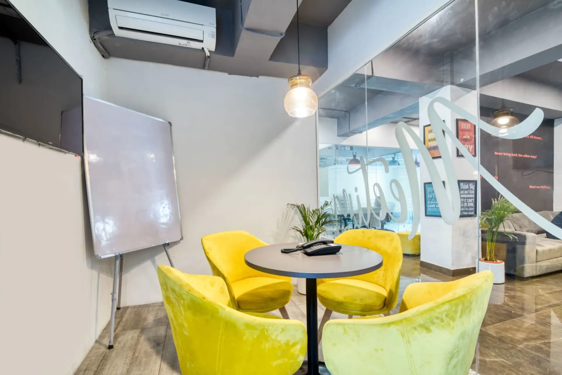 Rworkspaces - Vardhman Trade Centre 3