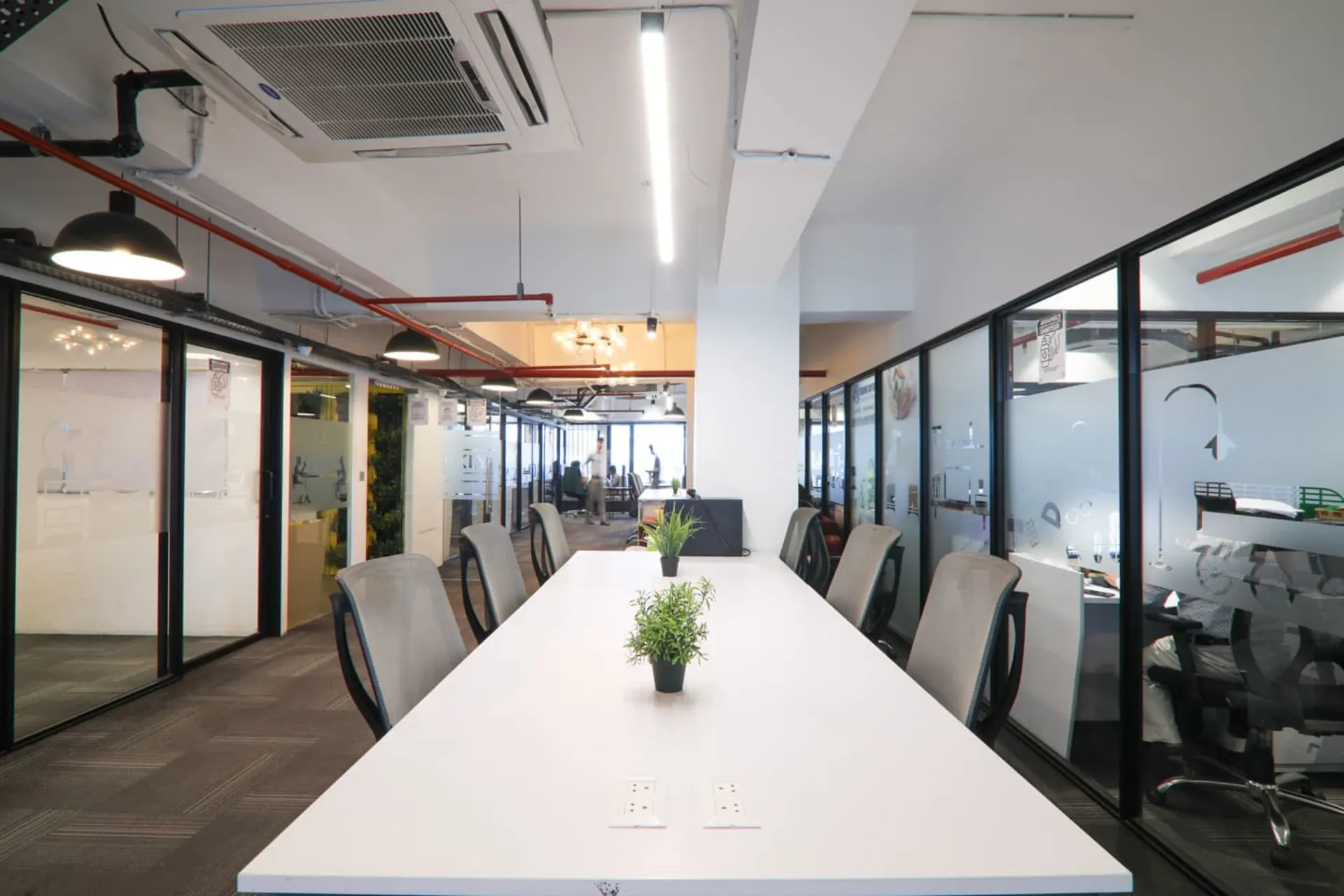 Workly - Hemkunt chambers 9