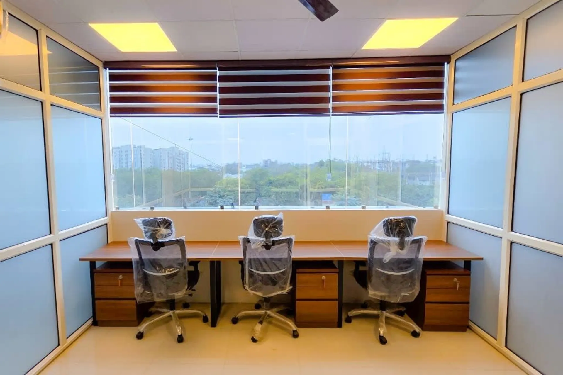 Nearby Desk 3