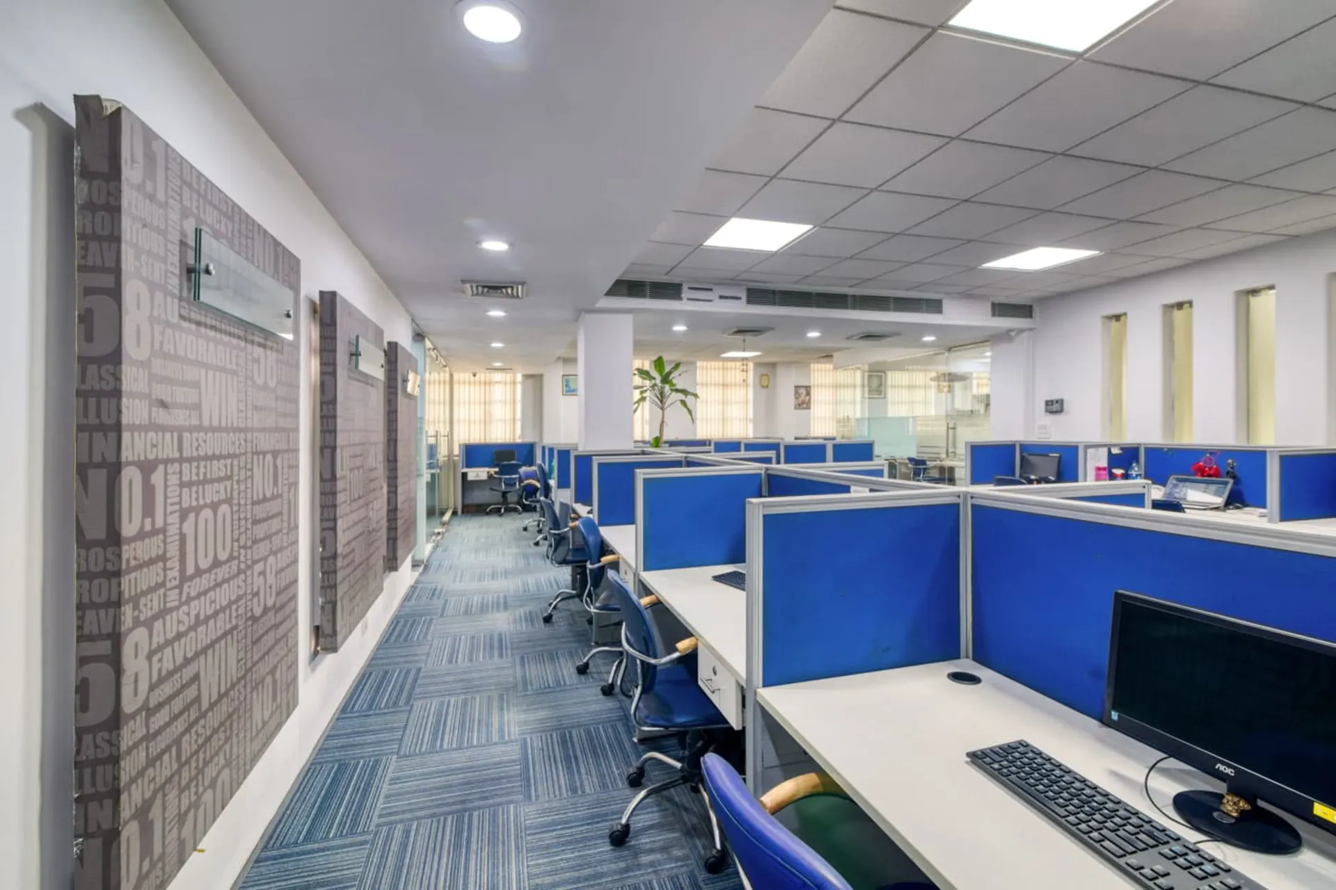 Symmetrical Coworking 5