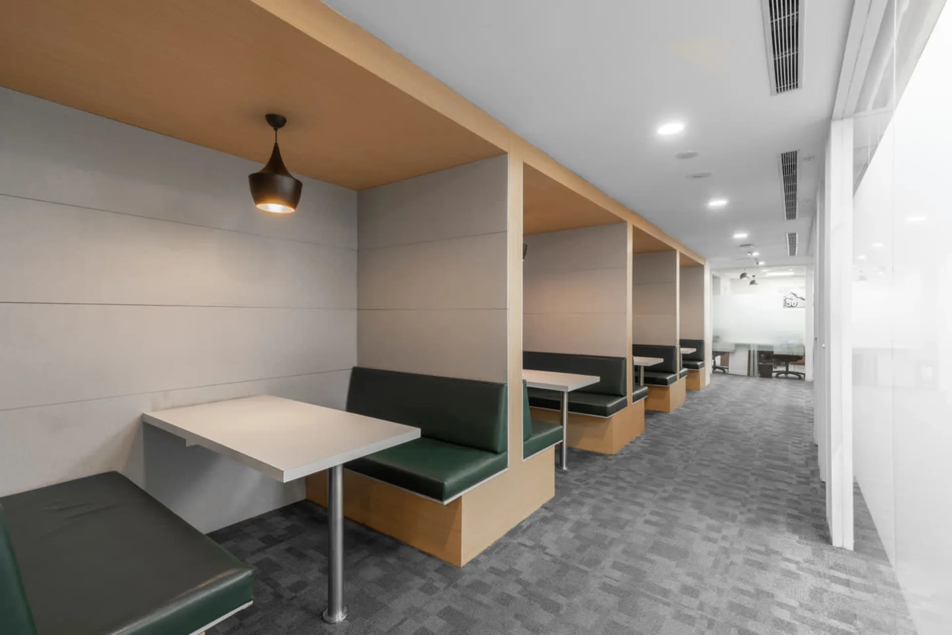 Regus - Caddie Commercial Tower 5